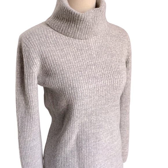 Banana Republic Gray Skinny Ribbed Merino Wool Blend Turtleneck - Picture 2 of 10